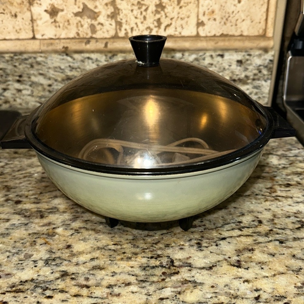 Vintage Cornwall Bun Warmer 2602 120‎ Volts Cornwall Corporation